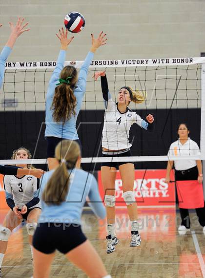 Thumbnail 3 in Central Valley Christian vs. Valley Christian  (CIF State D3 Final) photogallery.