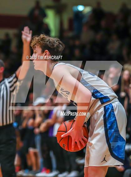 Thumbnail 1 in Batesville vs Franklin County (IHSAA Sectional Playoff) photogallery.