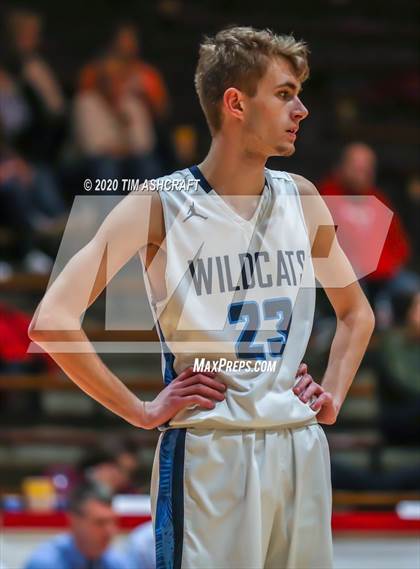 Thumbnail 3 in Batesville vs Franklin County (IHSAA Sectional Playoff) photogallery.