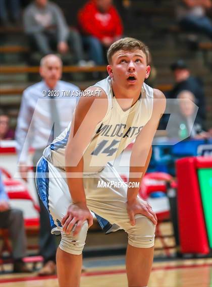 Thumbnail 3 in Batesville vs Franklin County (IHSAA Sectional Playoff) photogallery.