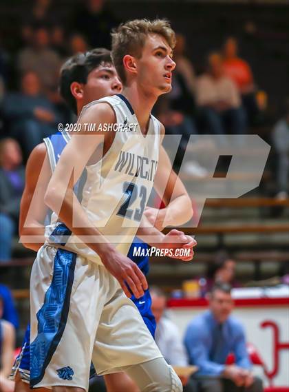 Thumbnail 2 in Batesville vs Franklin County (IHSAA Sectional Playoff) photogallery.