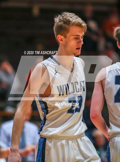 Thumbnail 2 in Batesville vs Franklin County (IHSAA Sectional Playoff) photogallery.