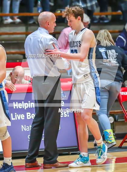 Thumbnail 2 in Batesville vs Franklin County (IHSAA Sectional Playoff) photogallery.
