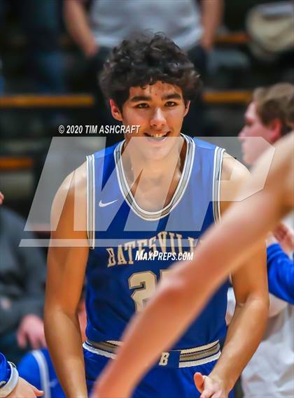 Thumbnail 2 in Batesville vs Franklin County (IHSAA Sectional Playoff) photogallery.