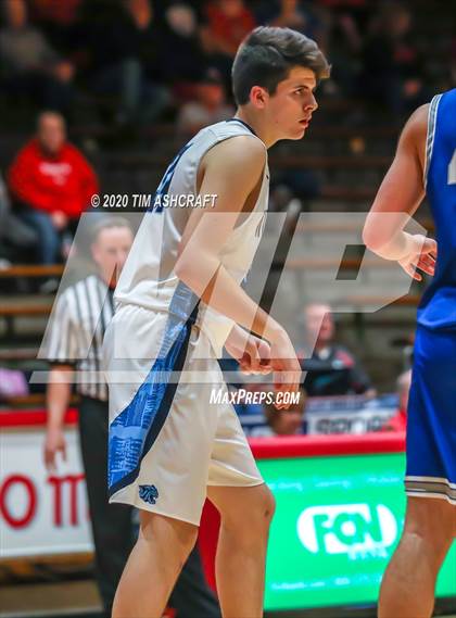 Thumbnail 1 in Batesville vs Franklin County (IHSAA Sectional Playoff) photogallery.