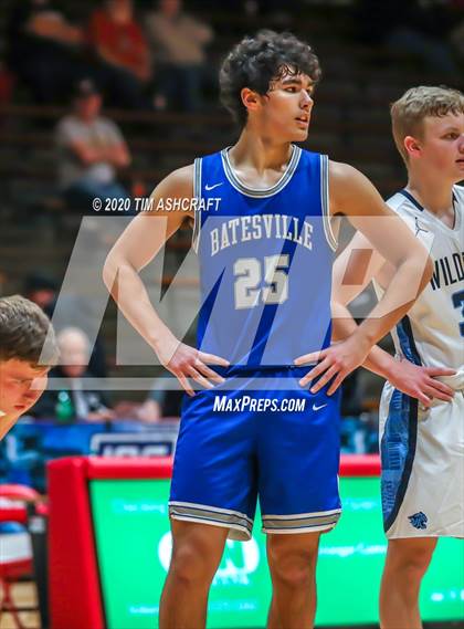 Thumbnail 2 in Batesville vs Franklin County (IHSAA Sectional Playoff) photogallery.