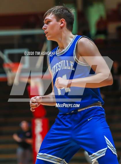 Thumbnail 1 in Batesville vs Franklin County (IHSAA Sectional Playoff) photogallery.
