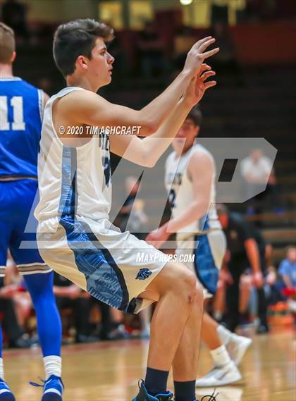 Thumbnail 2 in Batesville vs Franklin County (IHSAA Sectional Playoff) photogallery.