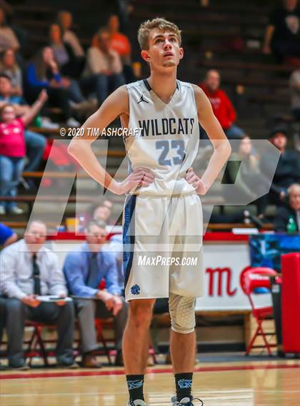 Thumbnail 1 in Batesville vs Franklin County (IHSAA Sectional Playoff) photogallery.