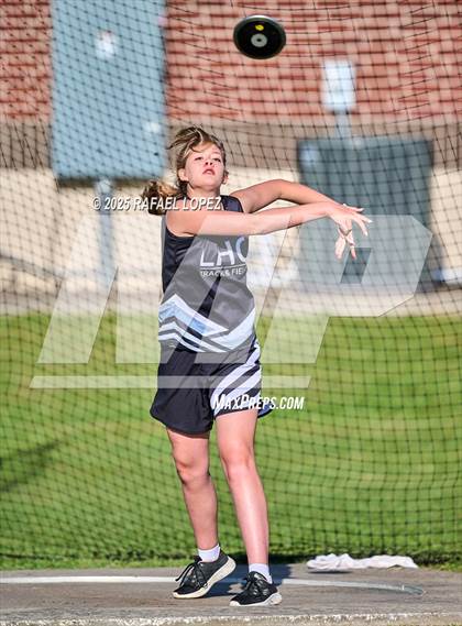 Thumbnail 3 in Lake Houston Conquerors Invitational (Discus) photogallery.