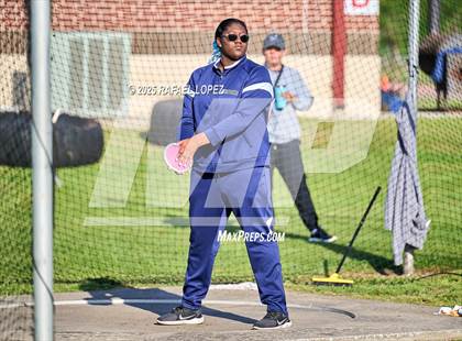 Thumbnail 3 in Lake Houston Conquerors Invitational (Discus) photogallery.
