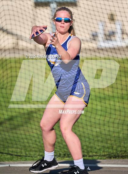 Thumbnail 2 in Lake Houston Conquerors Invitational (Discus) photogallery.