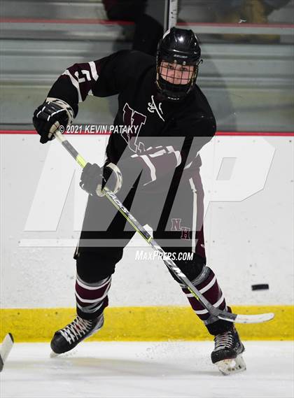 Thumbnail 1 in North Haven @ Sheehan (SCC D2 Semifinal) photogallery.
