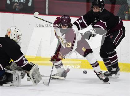 Thumbnail 1 in North Haven @ Sheehan (SCC D2 Semifinal) photogallery.