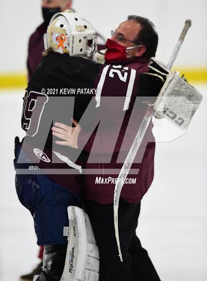Thumbnail 3 in North Haven @ Sheehan (SCC D2 Semifinal) photogallery.