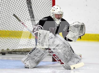 Thumbnail 1 in North Haven @ Sheehan (SCC D2 Semifinal) photogallery.