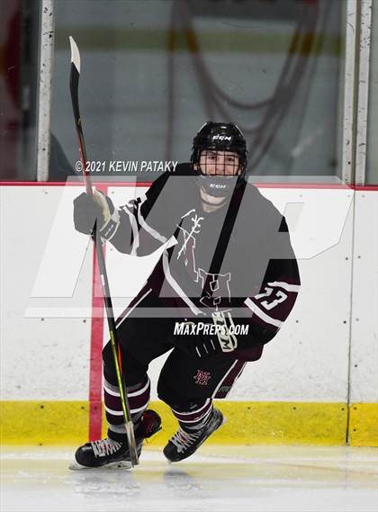 Thumbnail 1 in North Haven @ Sheehan (SCC D2 Semifinal) photogallery.