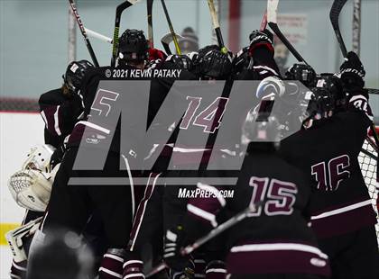 Thumbnail 1 in North Haven @ Sheehan (SCC D2 Semifinal) photogallery.