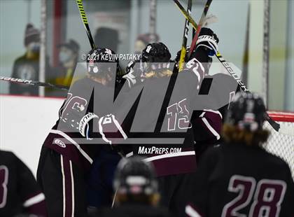 Thumbnail 1 in North Haven @ Sheehan (SCC D2 Semifinal) photogallery.