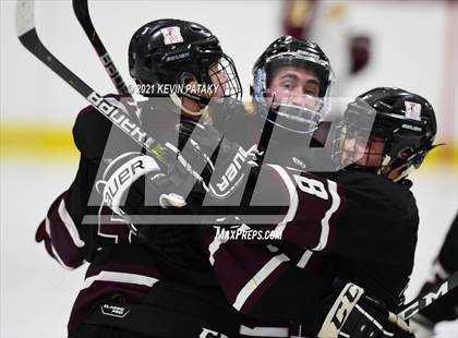 Thumbnail 1 in North Haven @ Sheehan (SCC D2 Semifinal) photogallery.