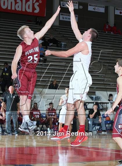 Thumbnail 2 in Pearland vs. Sharyland (McDonald's Texas Invitational) photogallery.
