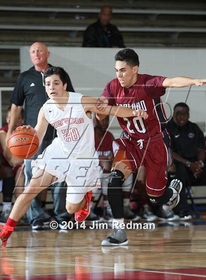 Thumbnail 2 in Pearland vs. Sharyland (McDonald's Texas Invitational) photogallery.