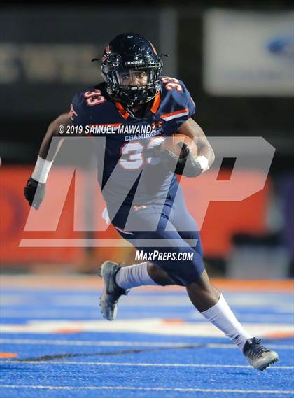 Thumbnail 3 in  Oaks Christian @ Chaminade photogallery.