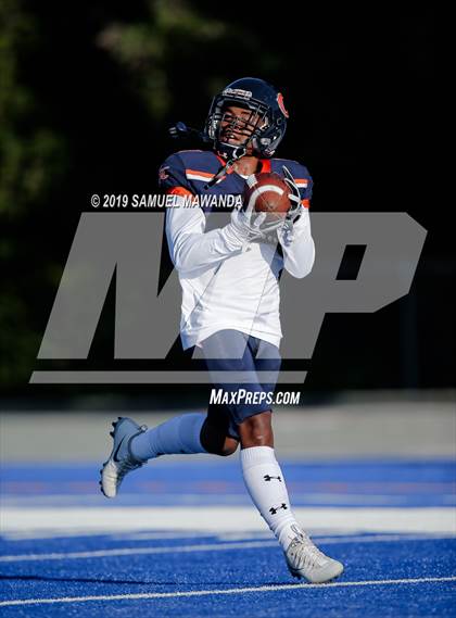 Thumbnail 1 in  Oaks Christian @ Chaminade photogallery.