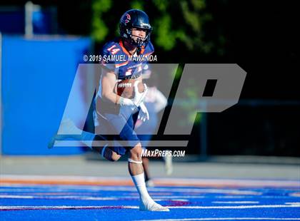 Thumbnail 1 in  Oaks Christian @ Chaminade photogallery.