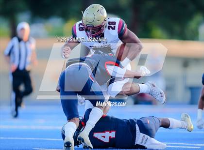Thumbnail 3 in  Oaks Christian @ Chaminade photogallery.