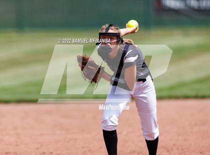 Thumbnail 3 in Bellevue East vs. Blair photogallery.