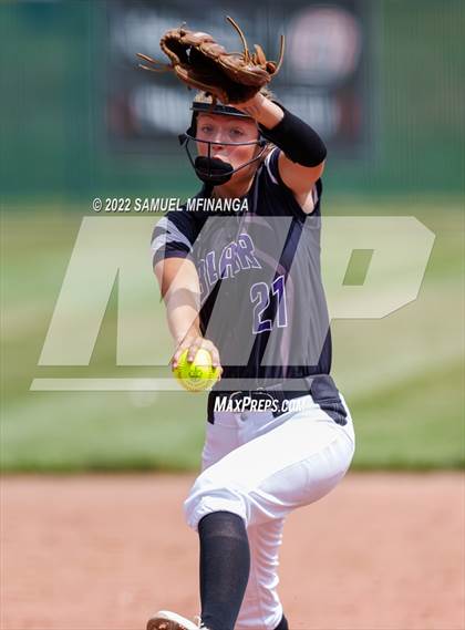 Thumbnail 1 in Bellevue East vs. Blair photogallery.