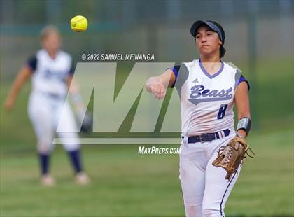 Thumbnail 1 in Bellevue East vs. Blair photogallery.