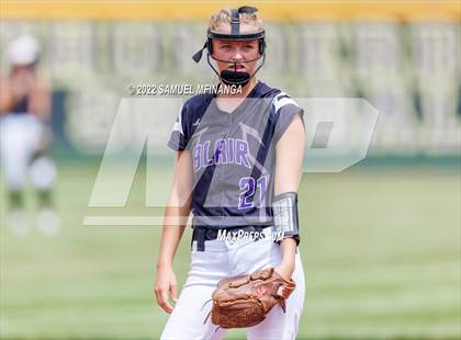 Thumbnail 3 in Bellevue East vs. Blair photogallery.