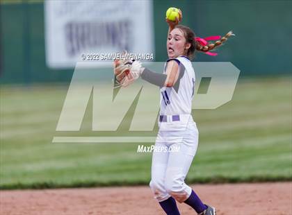 Thumbnail 1 in Bellevue East vs. Blair photogallery.