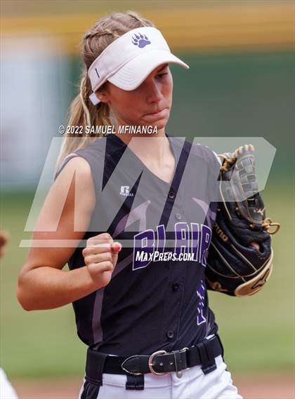 Thumbnail 3 in Bellevue East vs. Blair photogallery.