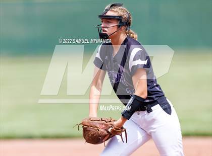 Thumbnail 3 in Bellevue East vs. Blair photogallery.