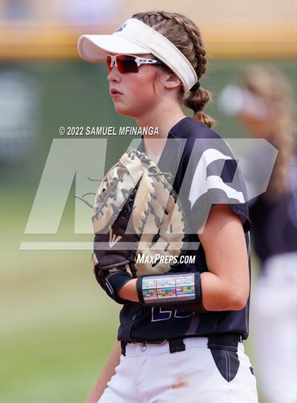Thumbnail 3 in Bellevue East vs. Blair photogallery.