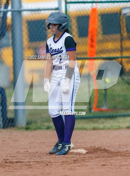 Thumbnail 1 in Bellevue East vs. Blair photogallery.