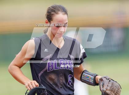 Thumbnail 2 in Bellevue East vs. Blair photogallery.