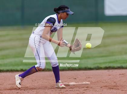 Thumbnail 1 in Bellevue East vs. Blair photogallery.