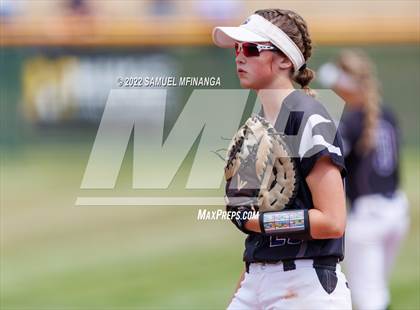 Thumbnail 1 in Bellevue East vs. Blair photogallery.