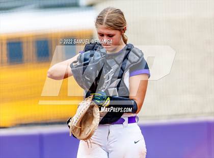 Thumbnail 1 in Bellevue East vs. Blair photogallery.