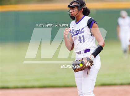 Thumbnail 1 in Bellevue East vs. Blair photogallery.