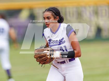 Thumbnail 3 in Bellevue East vs. Blair photogallery.