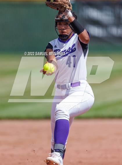 Thumbnail 2 in Bellevue East vs. Blair photogallery.