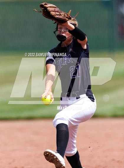 Thumbnail 1 in Bellevue East vs. Blair photogallery.