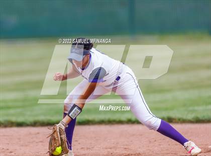 Thumbnail 2 in Bellevue East vs. Blair photogallery.