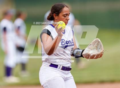 Thumbnail 1 in Bellevue East vs. Blair photogallery.