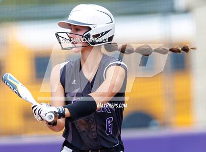 Thumbnail 1 in Bellevue East vs. Blair photogallery.